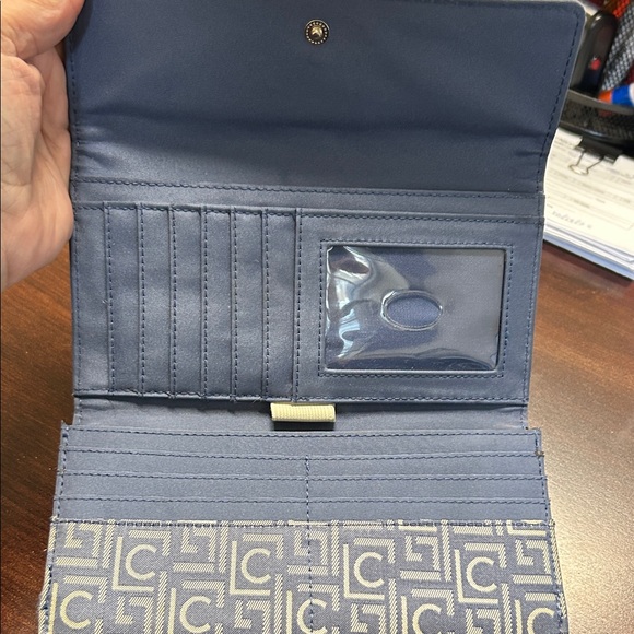 Liz Claiborne Blue and Tan Wallet - Picture 3 of 6